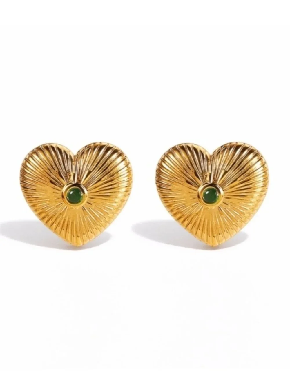New! Gold Emerald Green Stone Small Heart Post Earrings (1052) NWOT